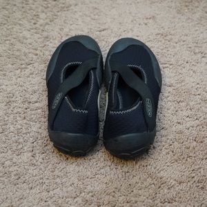 Keen - Slip Ons - Women 8